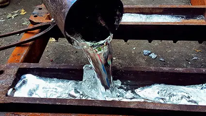 Procesos industriales: el grafito como elemento indispensable de la industria del aluminio